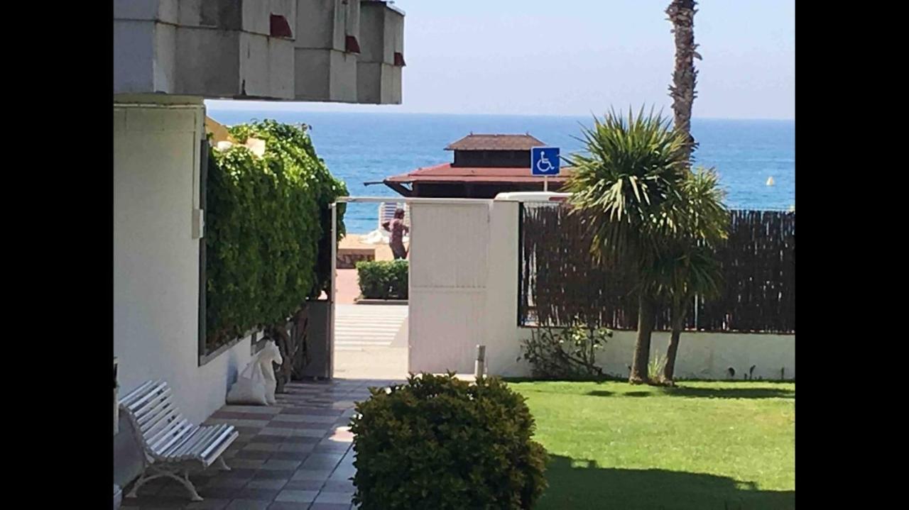 Appartement Romantico Piso De La Playa Fenals à Lloret de Mar Extérieur photo
