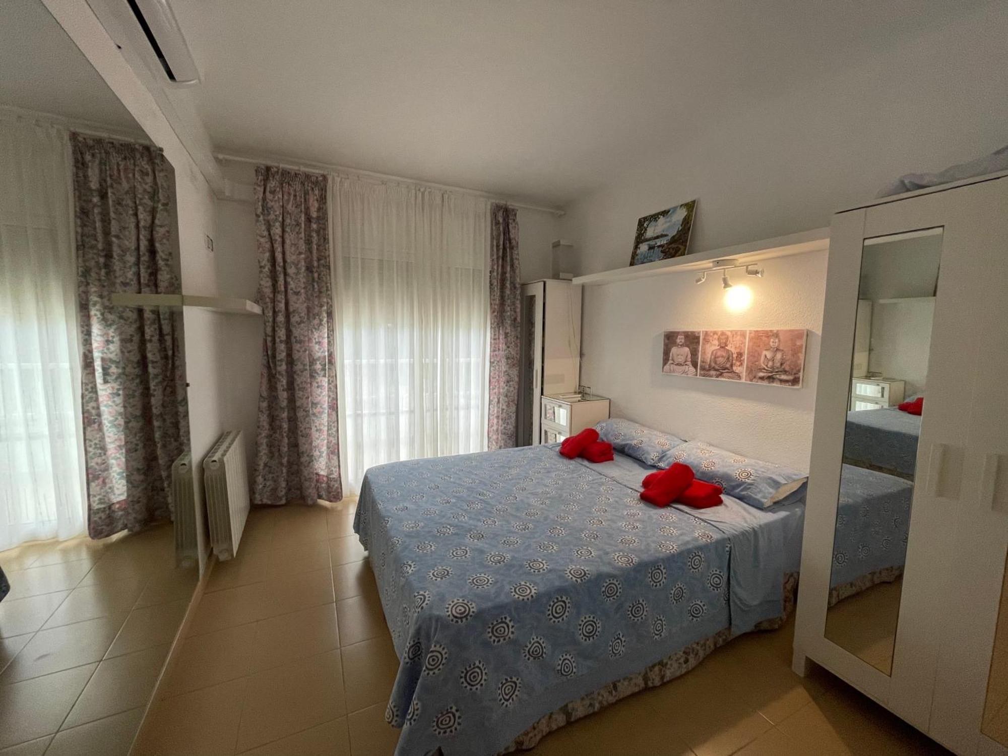 Appartement Romantico Piso De La Playa Fenals à Lloret de Mar Extérieur photo